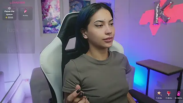 Snapshot of KayraOwen chatting on 25, 11, 2025 KayraOwen online show from 25, 11, 2025