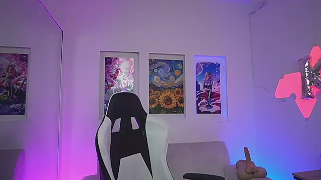 Snapshot of KayraOwen chatting on 6, 11, 2025 KayraOwen online show from 6, 11, 2025