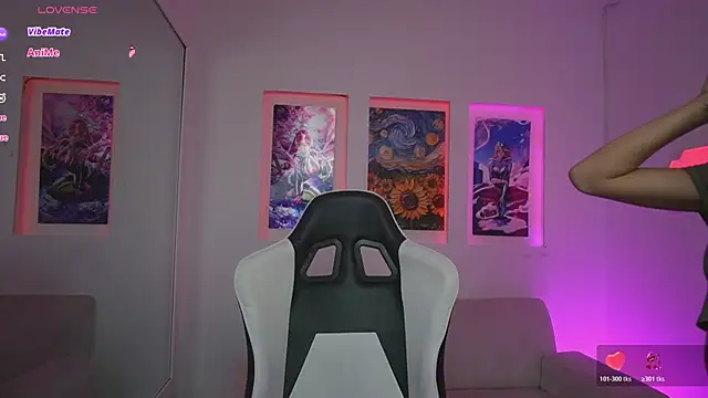 Snapshot of KayraOwen chatting on 31, 10, 2025 KayraOwen online show from 31, 10, 2025