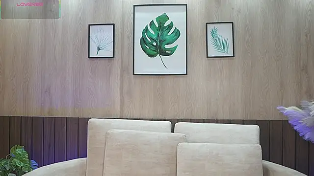 Snapshot of KayraOwen chatting on 12, 9, 2025 KayraOwen online show from 12, 9, 2025