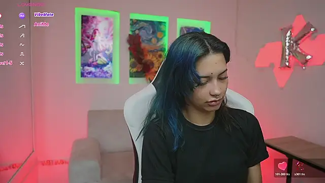 Snapshot of KayraOwen chatting on 23, 10, 2025 KayraOwen online show from 23, 10, 2025