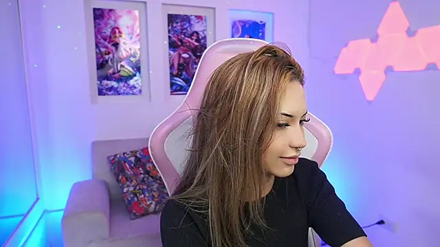 Snapshot of KayraOwen chatting on 19, 3, 2025 KayraOwen online show from 19, 3, 2025