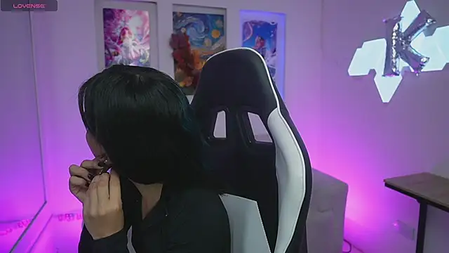 Snapshot of KayraOwen chatting on 29, 10, 2025 KayraOwen online show from 29, 10, 2025