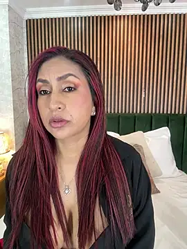 MonicaMoret online show from 15, 4, 2026