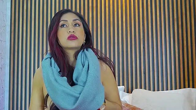 MonicaMoret online show from 30, 9, 2025