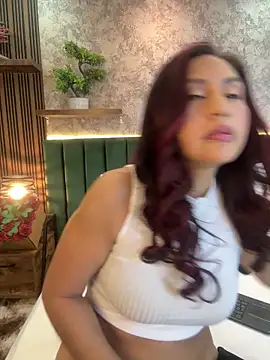 MonicaMoret online show from 18, 6, 2026