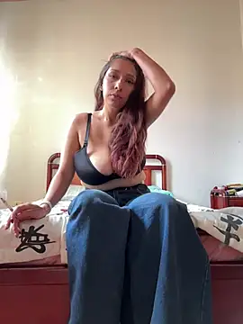 Dahian XXX online show from 12, 4, 2026