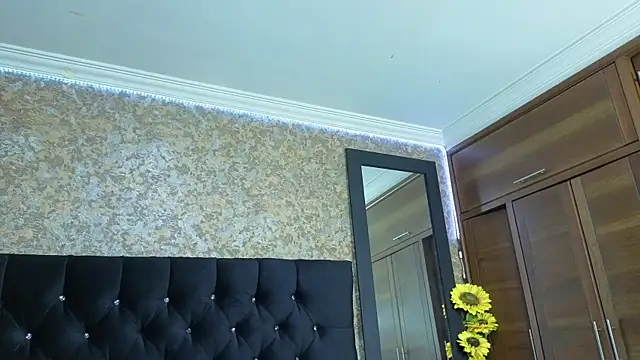 Snapshot of stella_xue chatting on 7, 11, 2025 stella xue online show from 7, 11, 2025