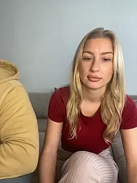 Snapshot of belle98 chatting on 1, 12, 2025 belle98 online show from 1, 12, 2025