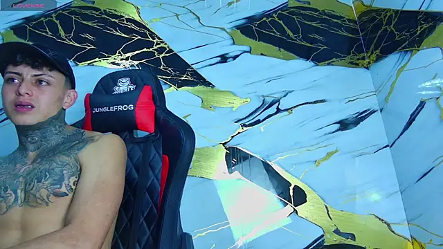 Kevin22 222 online show from 21, 3, 2025