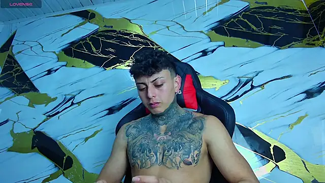 Kevin22 222 online show from 20, 3, 2025