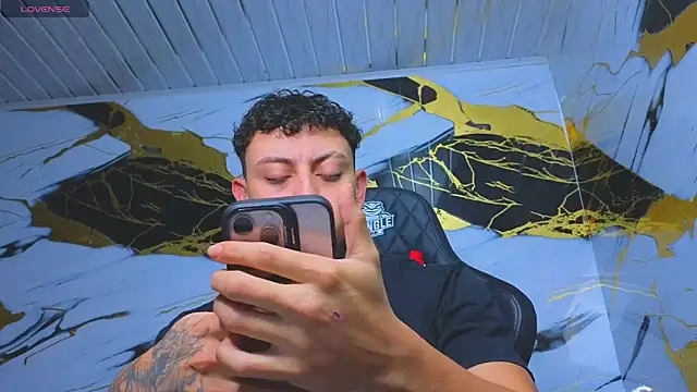 Kevin22 222 online show from 11, 10, 2025