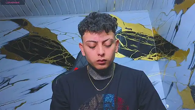 Kevin22 222 online show from 3, 10, 2025