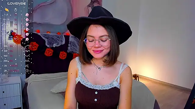 Kelly Cuutie online show from 30, 10, 2025