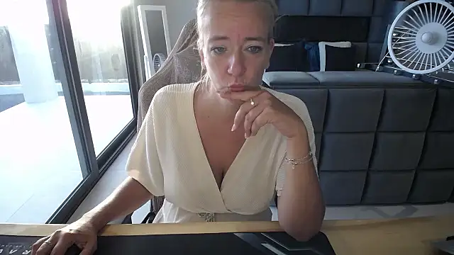 Wendysexyx online show from 6, 3, 2026