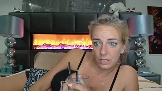 Wendysexyx online show from 18, 6, 2026