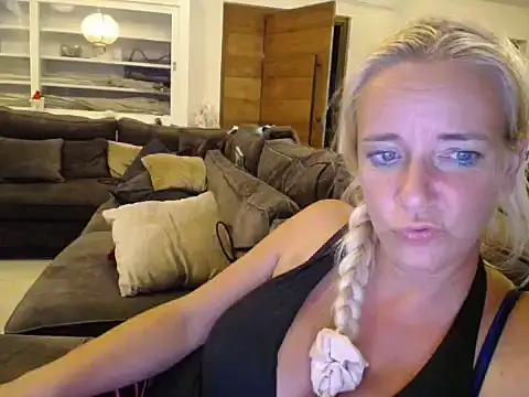 Wendysexyx online show from 18, 12, 2025