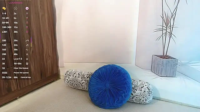 Snapshot of Baby_Claraa chatting on 15, 10, 2025 Baby Claraa online show from 15, 10, 2025