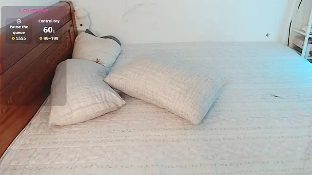 Snapshot of Baby_Claraa chatting on 20, 11, 2025 Baby Claraa online show from 20, 11, 2025