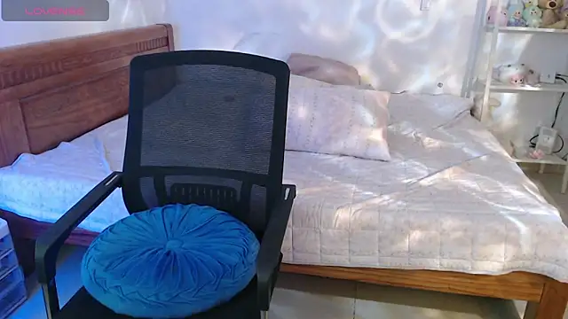 Baby Claraa online show from 10, 4, 2026