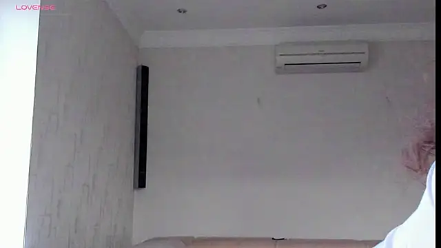 Lilith lutherlow online show from 2, 12, 2024