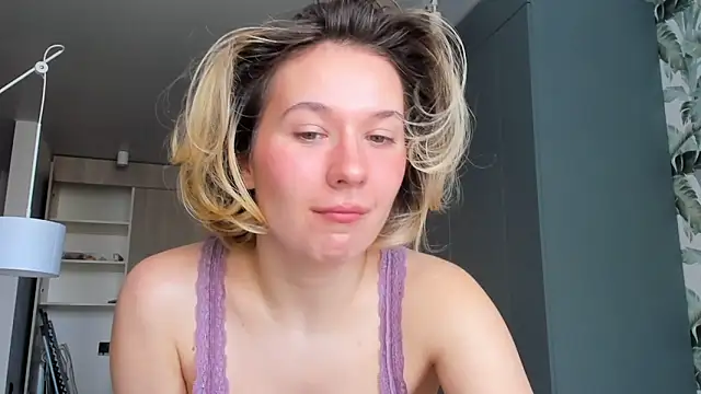 Lilith lutherlow online show from 10, 4, 2026