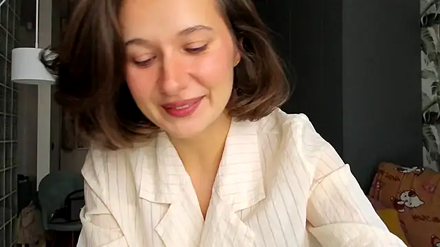 Lilith lutherlow online show from 17, 11, 2025