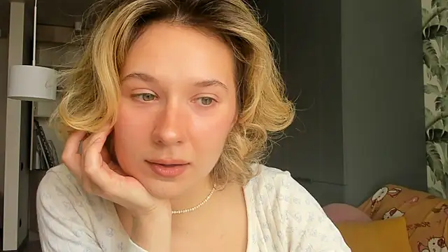 Lilith lutherlow online show from 30, 3, 2026