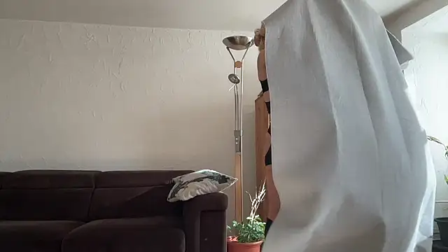 missdaisydiamond777 online show from 2, 2, 2026