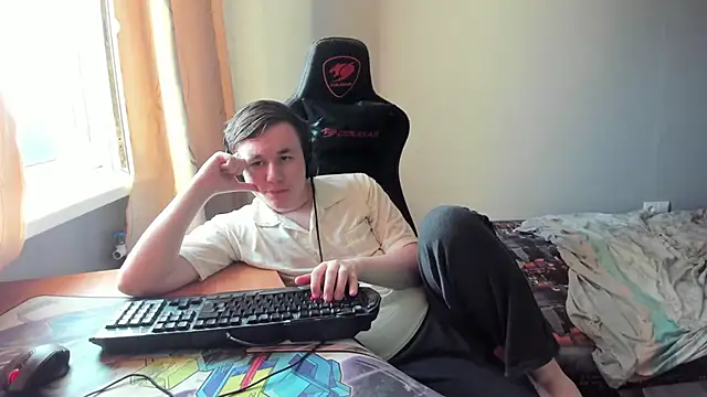 iliaskrislove online show from 9, 7, 2026