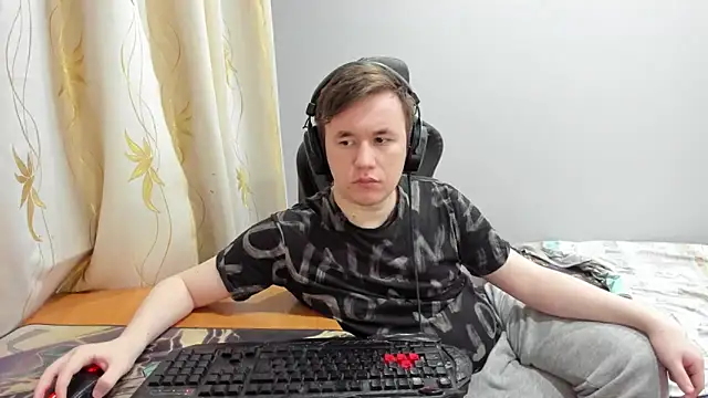iliaskrislove online show from 11, 6, 2026