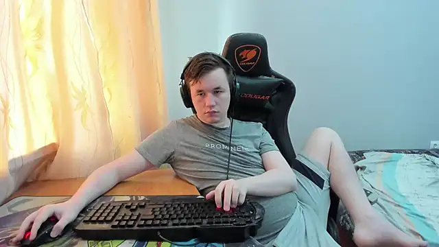 iliaskrislove online show from 21, 6, 2026