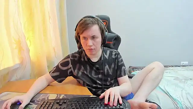 iliaskrislove online show from 4, 4, 2026