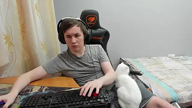 iliaskrislove online show from 9, 3, 2026