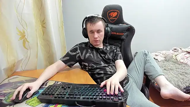 iliaskrislove online show from 7, 11, 2025