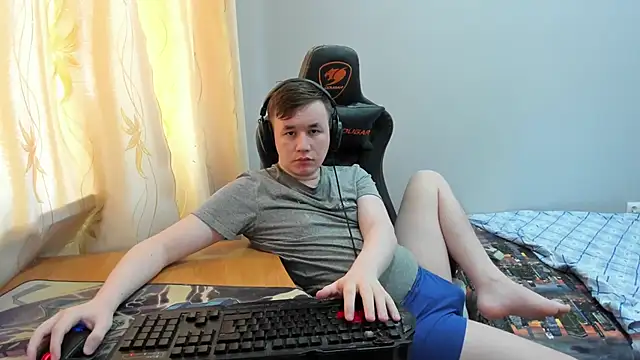 iliaskrislove online show from 4, 5, 2026