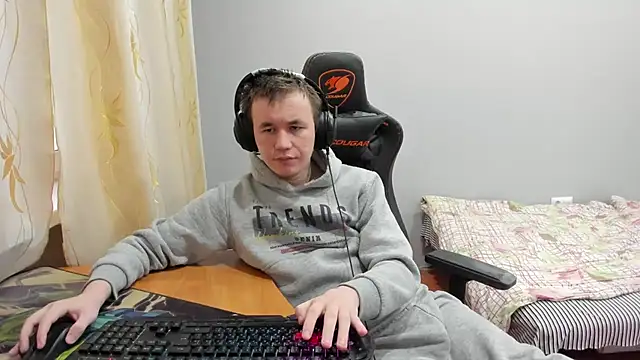 iliaskrislove online show from 2, 12, 2025