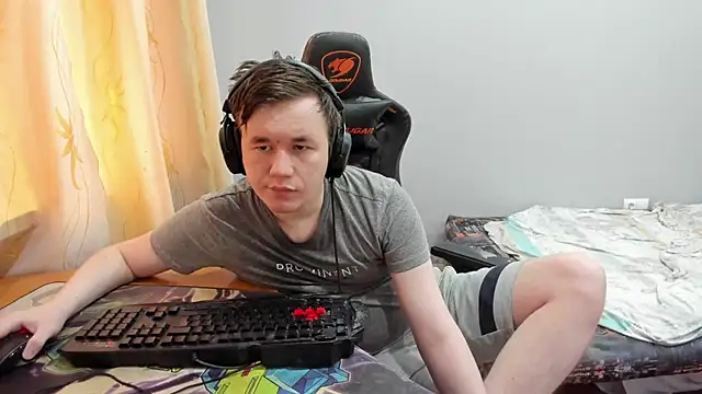 iliaskrislove online show from 30, 6, 2026