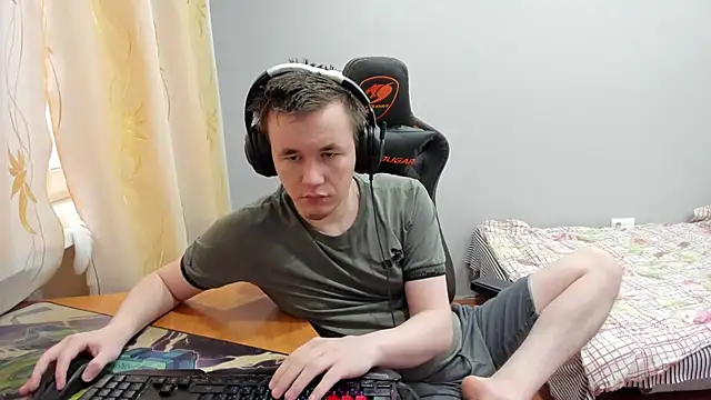 iliaskrislove online show from 5, 12, 2025