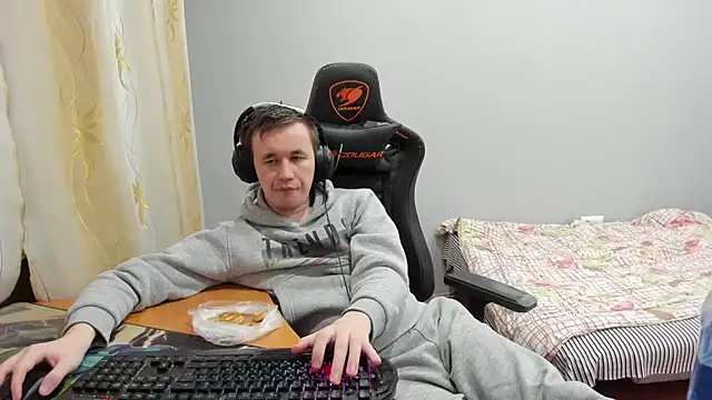 iliaskrislove online show from 1, 12, 2025