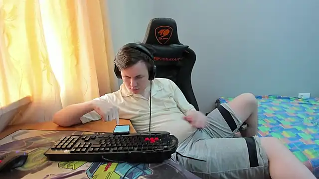iliaskrislove online show from 13, 7, 2026