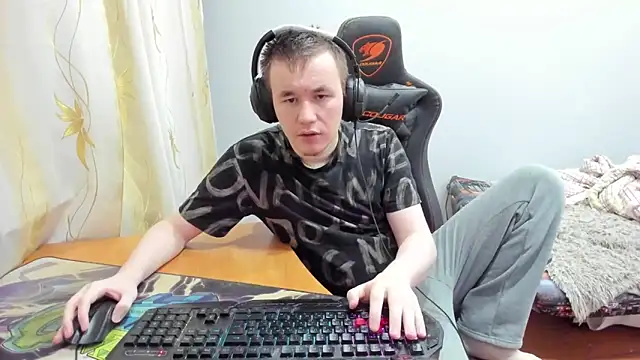 iliaskrislove online show from 6, 11, 2025