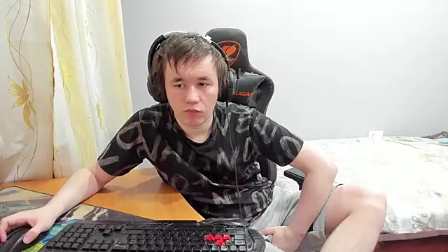 iliaskrislove online show from 9, 2, 2026