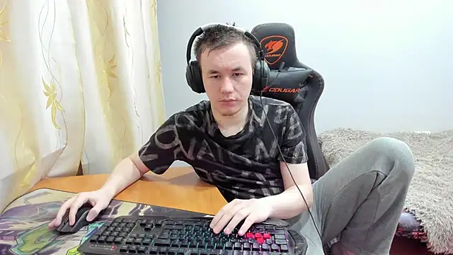 iliaskrislove online show from 8, 11, 2025