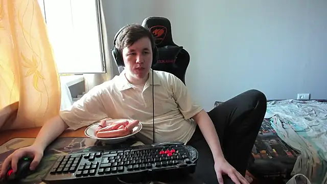 iliaskrislove online show from 7, 7, 2026