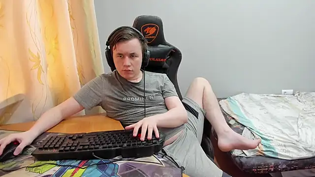 iliaskrislove online show from 30, 6, 2026