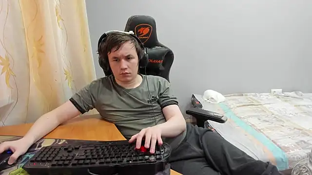 iliaskrislove online show from 8, 3, 2026