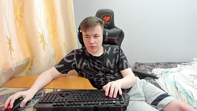 iliaskrislove online show from 28, 4, 2026