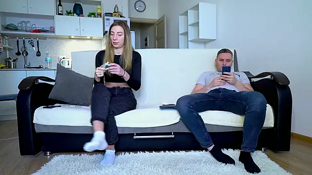 Snapshot of littlesweettifany chatting on 21, 3, 2025 littlesweettifany online show from 21, 3, 2025