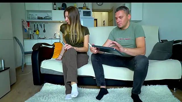 Snapshot of littlesweettifany chatting on 2, 10, 2025 littlesweettifany online show from 2, 10, 2025